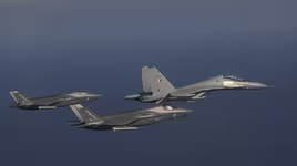 Tiêm kích Su-30MKI Ấn Độ tập đánh cận chiến với F-35B Anh