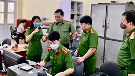 Giám đốc CATP Hà Nội kiểm tra công tác cấp CCCD gắn chip tại huyện Thạch Thất: Tháo gỡ từng khó khăn, vướng mắc