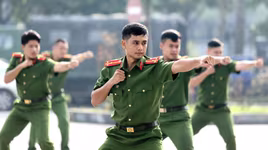 Hình ảnh ấn tượng của Cảnh sát Bảo vệ trình diễn võ thuật, tập huấn điều lệnh 