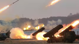 Thấy gì khi Triều Tiên bắn pháo thị uy trước chuyến thị sát biên giới của Bộ trưởng Chiến tranh Mỹ?