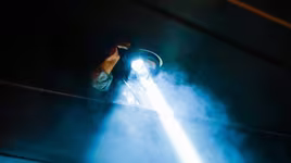 Những hình ảnh xúc động về người lính cứu hỏa cứu người tại đám cháy có nhiều bình khí gas ở Đan Phượng