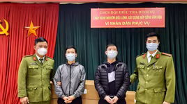 Khởi tố 2 đối tượng buôn bán hàng vạn điếu thuốc lá lậu