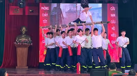 Bản hùng ca về người lính cứu hỏa với chiến thắng chiến dịch Điện Biên Phủ trên không