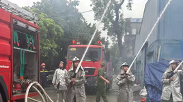 Thực tập phương án chữa cháy, cứu nạn tại Công ty TNHH Dụng cụ Thể thao Thăng Long