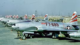 [ẢNH] Không quân Mỹ đã tấn công sân bay của Liên Xô 70 năm trước như thế nào?