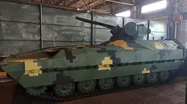 [ẢNH] Ukraine hoán cải pháo tự hành 2S1 Gvozdika thành xe chiến đấu bộ binh