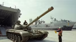 [ẢNH] Giải mật việc Trung Quốc có được xe tăng T-72 tối tân vào đầu thập niên 1980