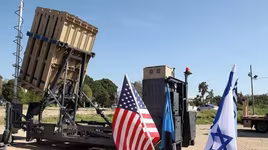 [ẢNH] Nga "giật mình" khi Mỹ đưa Iron Dome tới sát biên giới?