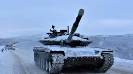 [ẢNH] Đại tá Nga mô tả 3 điểm nóng có thể dẫn đến xung đột với Mỹ