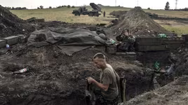 [ẢNH] Ukraine tự tin với 400km hào sâu sẽ chặn được xe tăng đối thủ