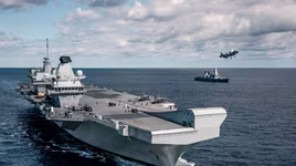 [ẢNH] Báo Trung Quốc: Tàu sân bay Anh đang trở thành mục tiêu của ‘dao găm’ Nga