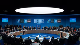 [ẢNH] NATO lần đầu tiên được lãnh đạo bởi một phụ nữ Đông Âu?