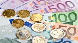 [ẢNH] Khoản tiền 18 tỷ USD từ IMF là 'Con ngựa thành Troy' đối với Nga?