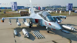 Nga bắt đầu sản xuất hàng loạt máy bay Yak-130M để thay thế Su-25?