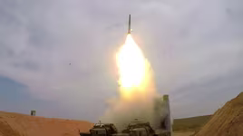 Tên lửa đắt tiền 48N6DM thuộc tổ hợp S-400 bị bắn hạ khi tấn công Kyiv