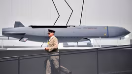 Nga kịp đưa máy bay khỏi vùng ảnh hưởng của tên lửa tầm xa phương Tây