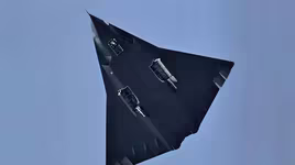 Oanh tạc cơ tàng hình JH-20 thay đổi cán cân sức mạnh Thái Bình Dương