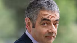 [ẢNH] Bất ngờ trước cuộc sống của vua hài ‘Mr Bean’ ở tuổi 65