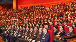 Ngày làm việc thứ hai Đại hội XIII: Các đại biểu thảo luận văn kiện Đại hội