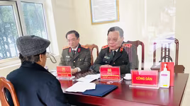 Giám đốc Công an thành phố Hà Nội tiếp công dân định kỳ