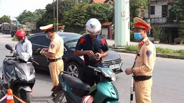 Từ hôm nay, 15-8: Không nộp phạt vi phạm giao thông sẽ không được đăng ký xe