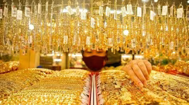 Giá vàng “một mình một chợ”, nhà đầu tư Việt ngày càng thờ ơ