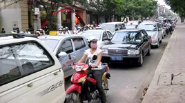 Có hạn chế được  xe cá nhân?