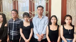 Đột kích quán karaoke, phát hiện 8 nam nữ tụ tập sử dụng ma túy