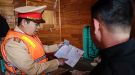 Cảnh sát đường thủy xử lý nghiêm 4 nhóm vi phạm trọng tâm