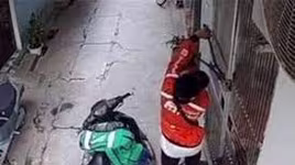 Điều tra vụ thanh niên mặc áo shipper bẻ khóa, đột nhập nhà dân giữa ban ngày