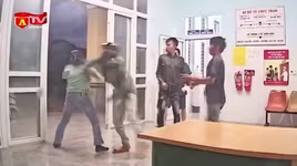 Mâu thuẫn trong khi sơ cứu, khiến nhiều người bị thương tích