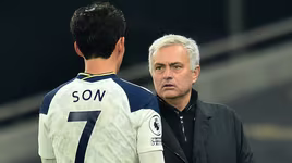 HLV Mourinho dùng hình ảnh độc để so sánh với học trò