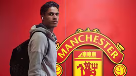 Raphael Varane ký hợp đồng 4 năm với M.U