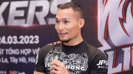 Võ sĩ Trần Quang Lộc đấu Lý Tiểu Long của Trung Quốc ở Lion Championship 2023