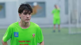 'Tiểu Messi' tỏa sáng cùng THPT Wellspring