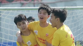 Chùm ảnh loạt trận 9h30 sáng 23-11