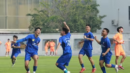 Loại đối thủ giàu truyền thống, THPT Phan Huy Chú xứng danh 'kẻ thách thức'