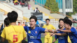 THPT Thực nghiệm vỡ òa đi tiếp sau loạt luân lưu may rủi