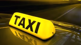 Loay hoay dẹp “loạn” taxi
