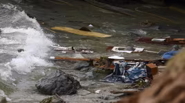 Giây phút nghẹt thở giải cứu người di cư bị nạn trên biển ở San Diego 