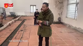 Giả vờ đổi tiền mới, nam thanh niên mang theo súng phục sẵn để cướp tài sản