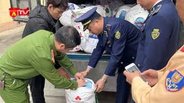 Ngăn chặn xe hàng chở 1,4 tấn mỡ lợn không nguồn gốc đia tiêu thụ