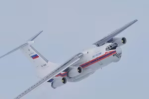 Ukraine đóng cửa không phận với máy bay Nga chở hàng viện trợ tới Syria