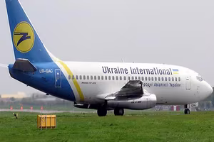 Hãng hàng không lớn nhất Ukraine lo sợ bị Nga cấm bay