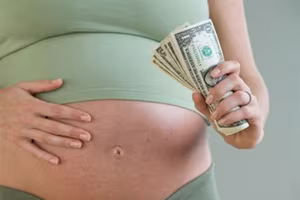 Góc khuất nghề đẻ thuê (4): Chồng nhẫn tâm đẩy vợ đi đẻ thuê, kiếm tiền tỷ đút túi 