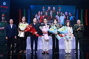 Sự hy sinh thầm lặng và chiến công của Công an Hà Nội trong cuộc chiến chống tội phạm "không gian mạng"