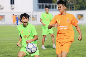 Hình ảnh loạt trận 13h30 ngày 16-11