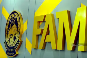 AFC ban hành một loạt án phạt Malaysia