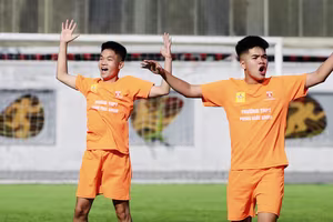 Bàn thắng quý giá đưa THPT Phùng Khắc Khoan vào vòng 1/16