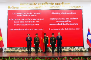 Bí thư Thành ủy Hà Nội và Bí thư Thành ủy Viêng Chăn hội đàm, hai Thủ đô tiếp tục hợp tác chặt chẽ